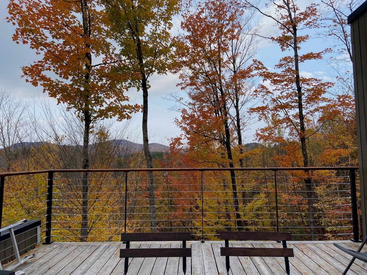 Aluminum post for cable railing – 1½’’ x 3/8’’ – Matte Black - Gauthier De LaPlante