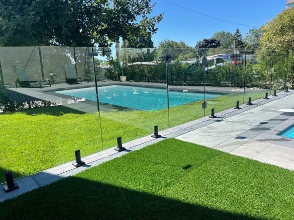 Custom tempered glass 99.99$ - 499,99$ - Gauthier De LaPlante