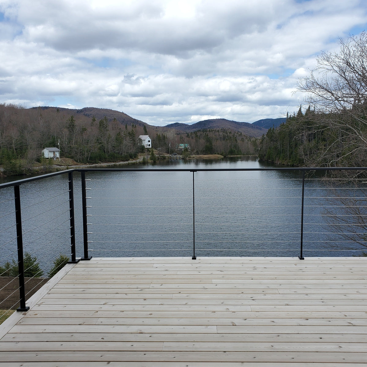 Aluminum post for cable railing – 1½’’ x 3/8’’ – Pre - drilled – Surface Mounted – Matte Black - Gauthier De LaPlante