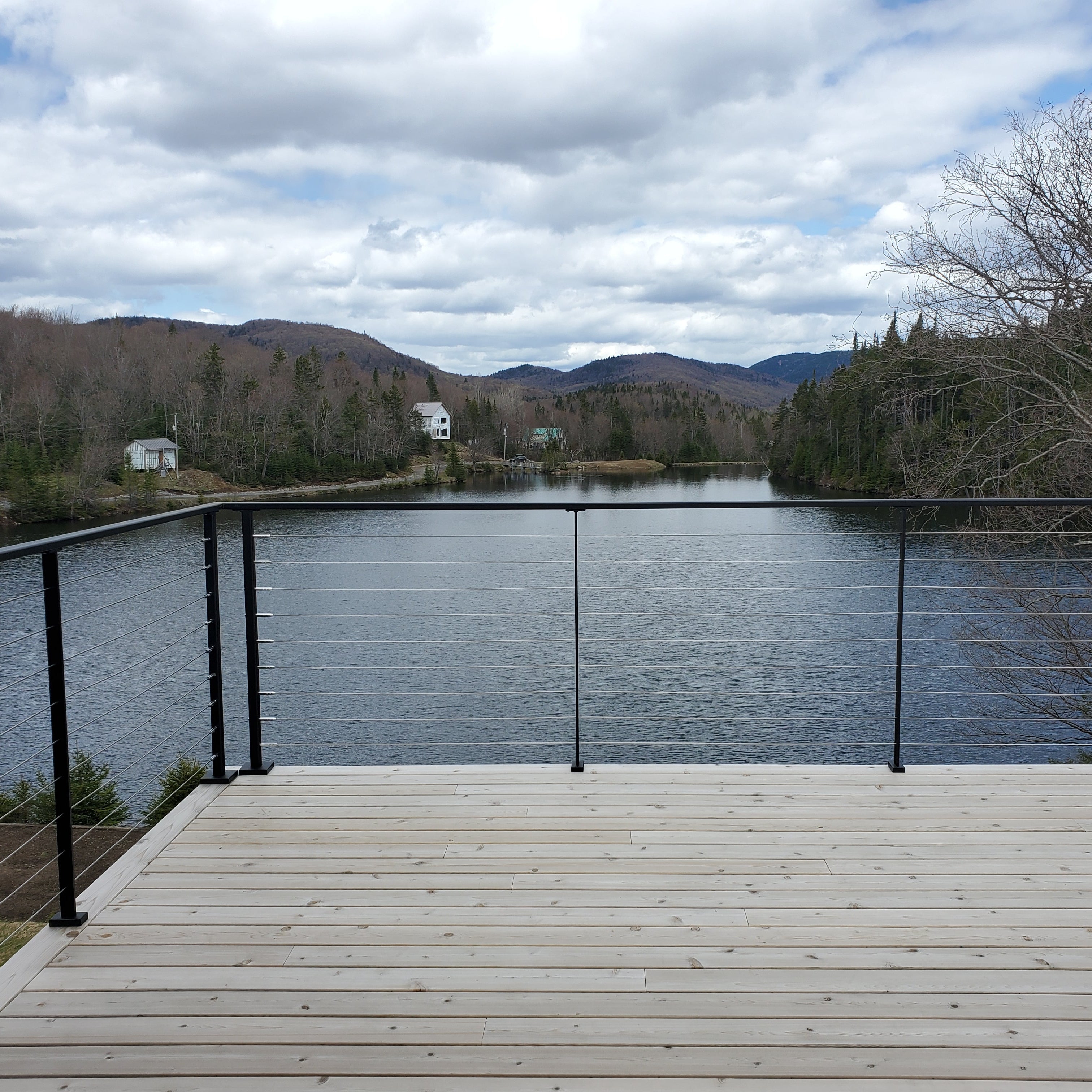 Aluminum post for cable railing – 1½’’ x 3/8’’ – Pre - drilled – Surface Mounted – Matte Black - Gauthier De LaPlante