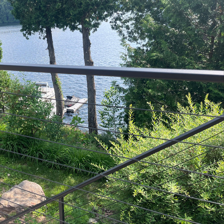 Black Classic Cable Railing System – Metal post - Gauthier De LaPlante