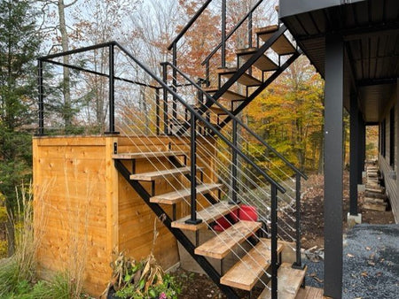 Aluminum Stair post for cable railing – 1½’’ x 1½’’ – Pre-drilled – Surface Mounted – Matte Black - Gauthier De LaPlante